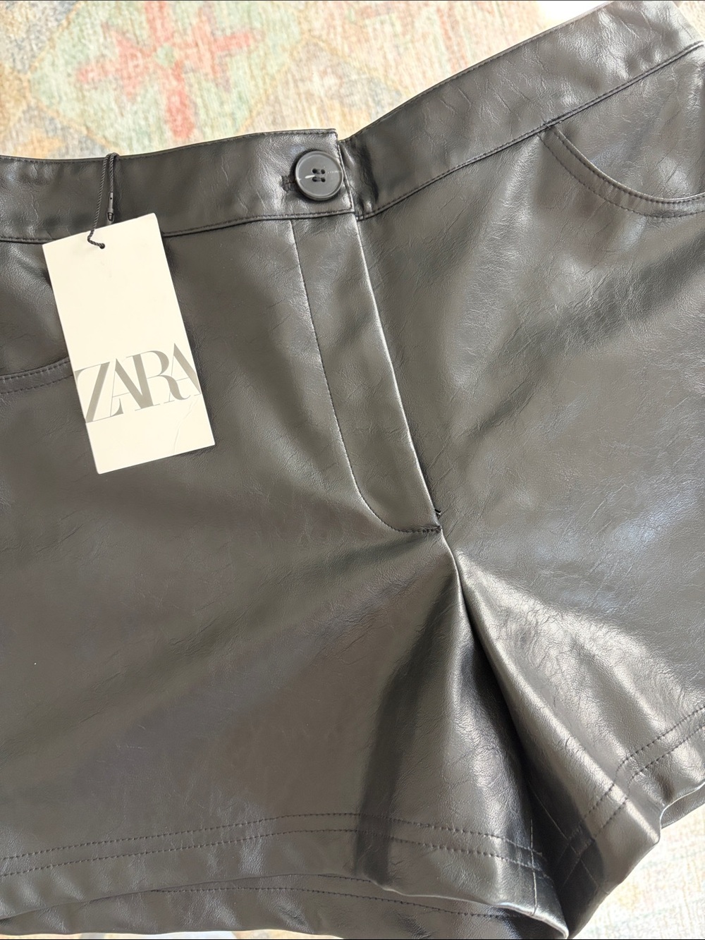 Zara Black Faux Leather High Waist Shorts Size M - Picture 2 of 4